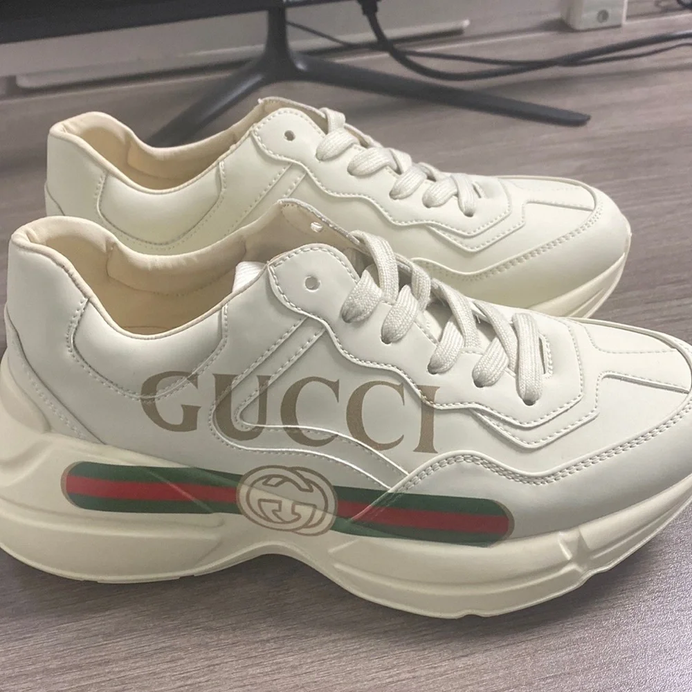 Gucci Women's White Sneakers - Picture 1 of 5